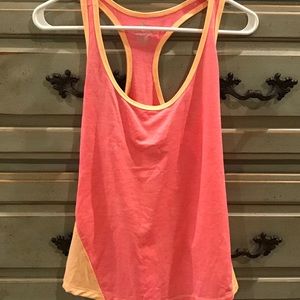 Old Navy Active racer back top sz small